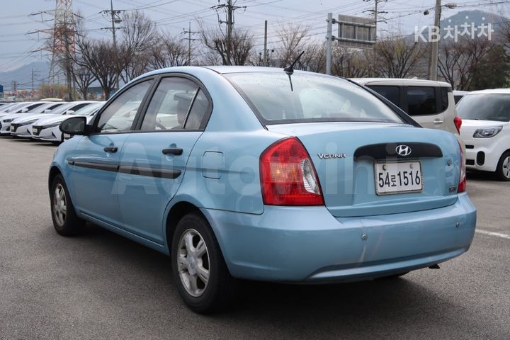 Hyundai Verna