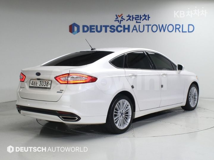 Ford Fusion 2014 — 2