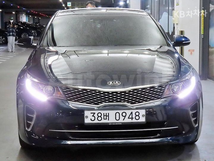Kia K5 2016 — 2