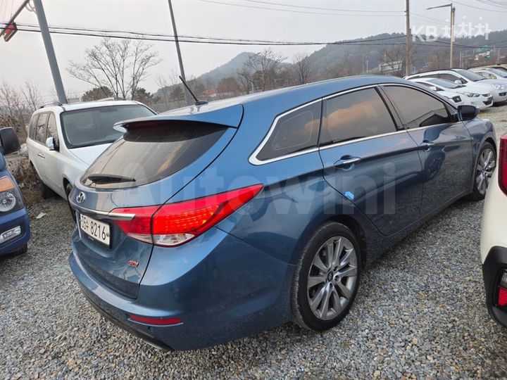 Hyundai i40 2012 — 5