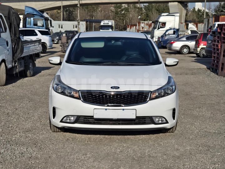 Kia K3 2016 — 2