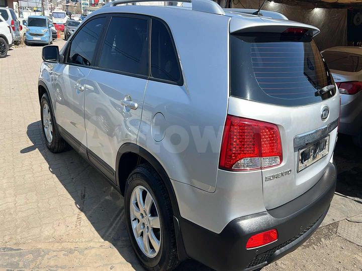 Kia Sorento 2010 — 4