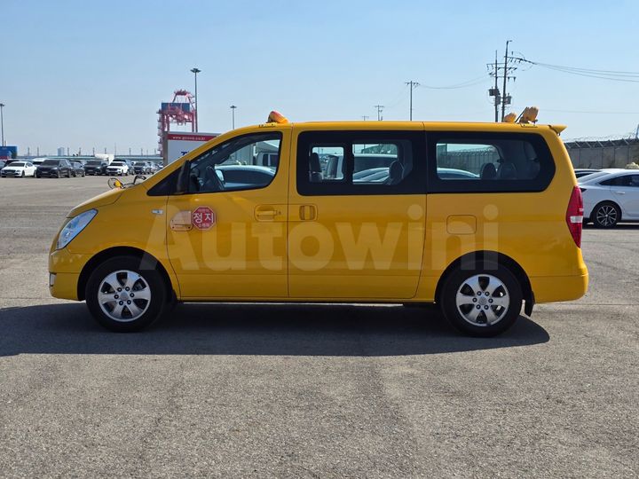 Hyundai Starex 2018 — 3