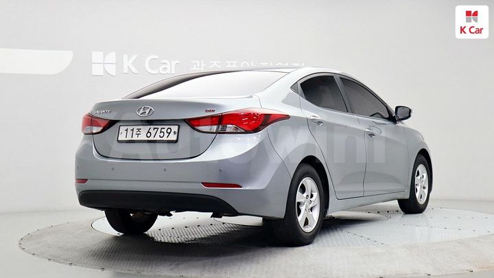 Hyundai Avante 2016 — 4