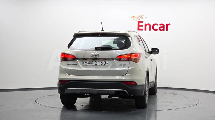 Hyundai SantaFe 2014 — 4