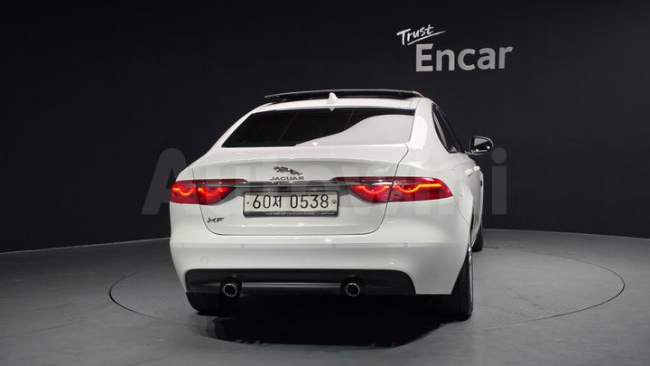 Jaguar XF 2017 — 4