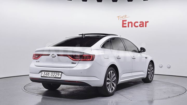 Renault SM6 2016 — 2