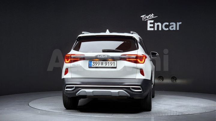 Kia Seltos 2023 — 4