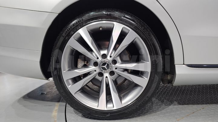 Mercedes-Benz C Class 2018 — 5