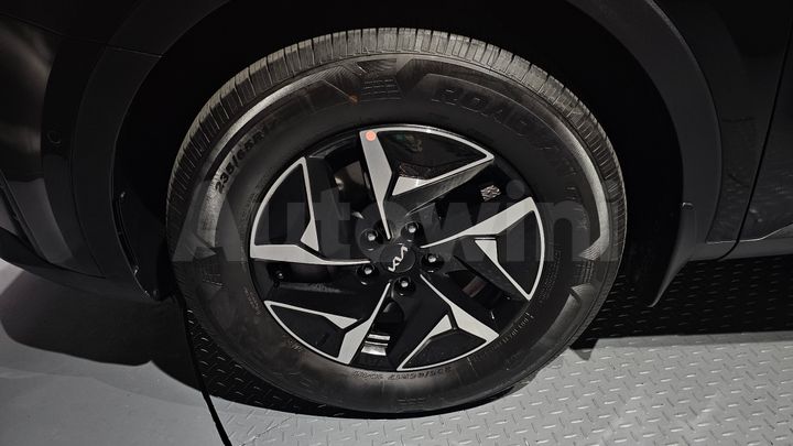 Kia Sorento 2025 — 5