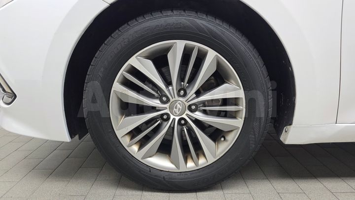 Hyundai Grandeur 2015 — 5