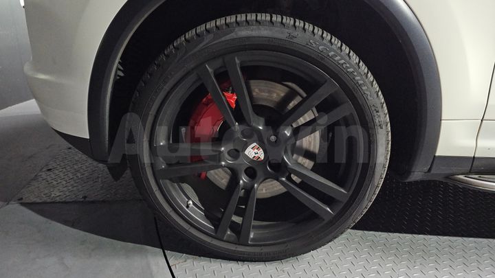 Porsche Cayenne 2011 — 5
