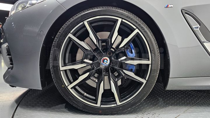 BMW 8 Series 2023 — 5
