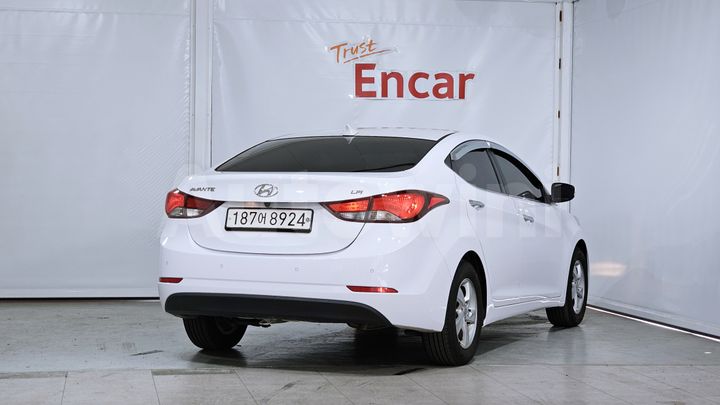 Hyundai Avante 2015 — 2