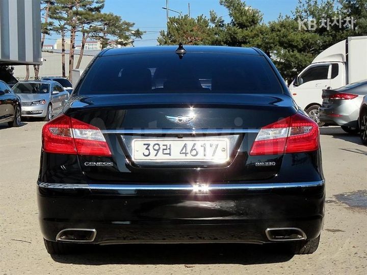 Hyundai Genesis 2013 — 4