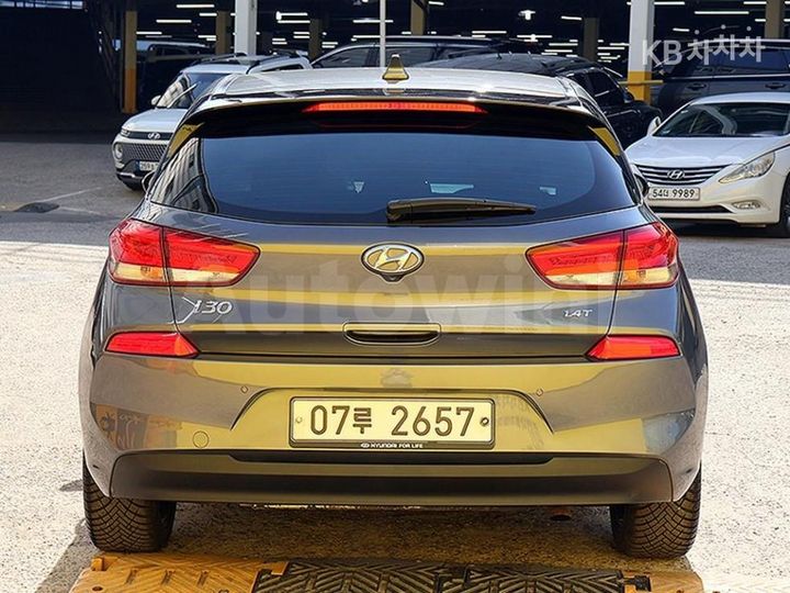 Hyundai i30 2018 — 3