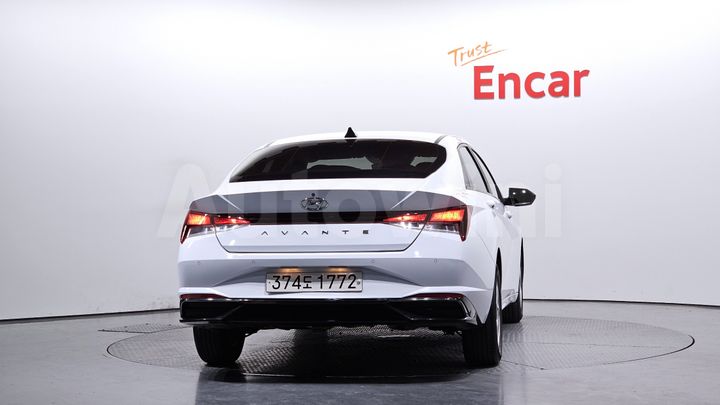 Hyundai Avante 2021 — 4