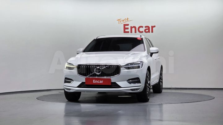 Volvo XC60 2021 — 3