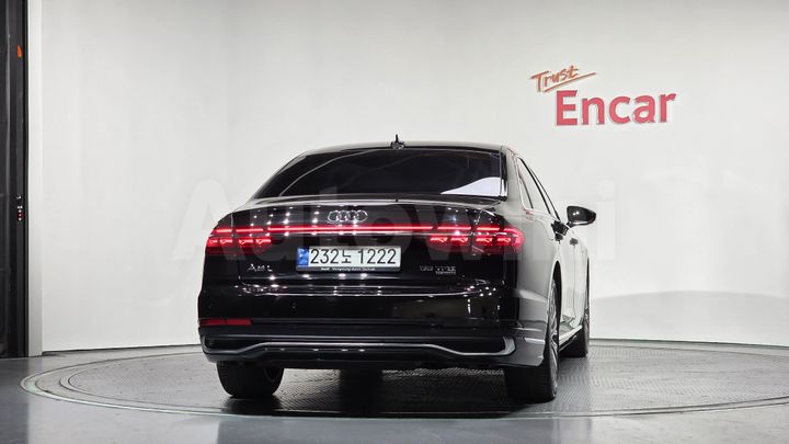 Audi A8 2023 — 4