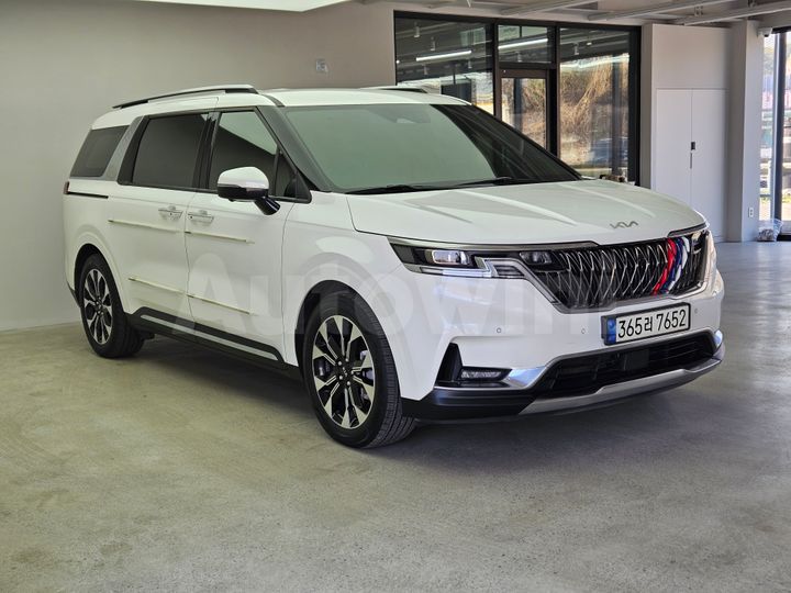 Kia Carnival 2021 — 3
