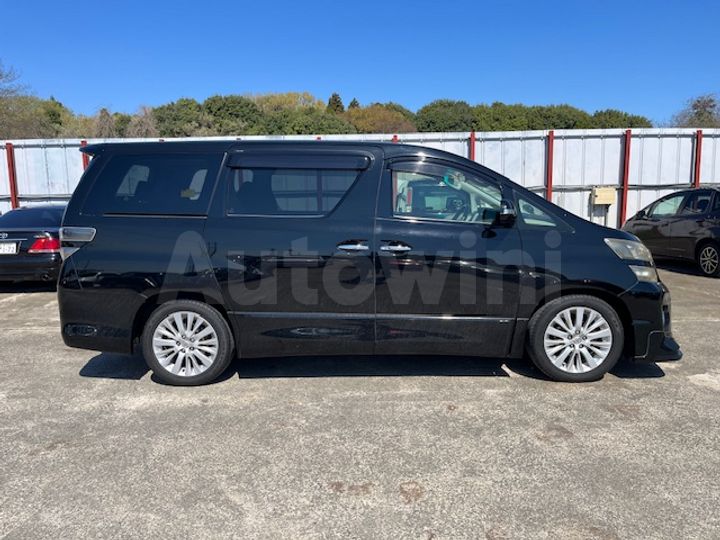 Toyota Vellfire 2012 — 5
