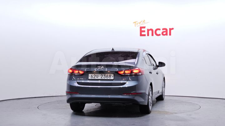 Hyundai Avante 2017 — 4