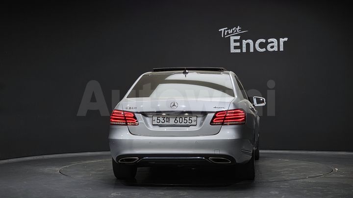 Mercedes-Benz E Class 2014 — 4