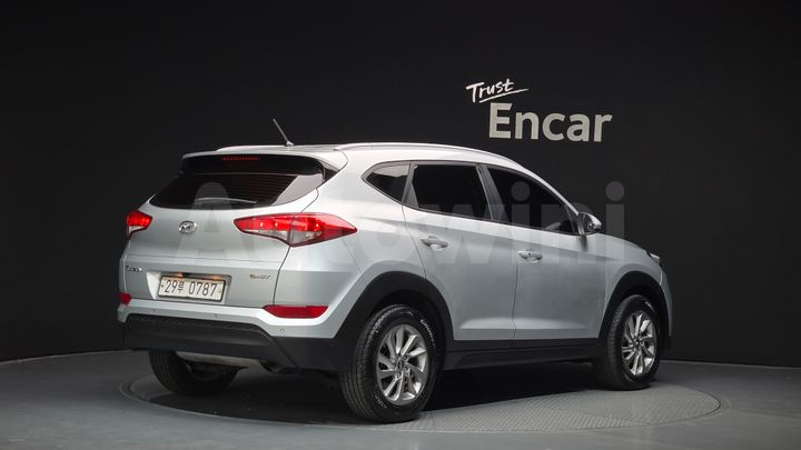 Hyundai Tucson 2016 — 2