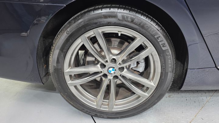 BMW 7 Series 2018 — 5