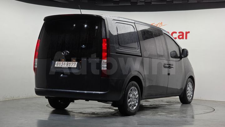 Hyundai Staria 2022 — 2