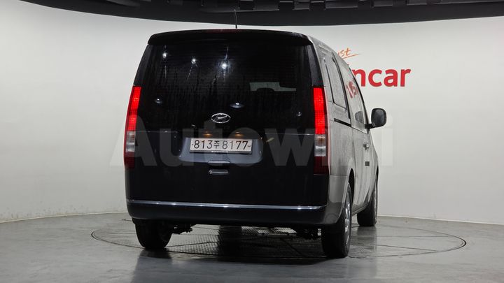Hyundai Staria 2022 — 4