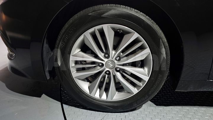 Hyundai Grandeur 2017 — 5