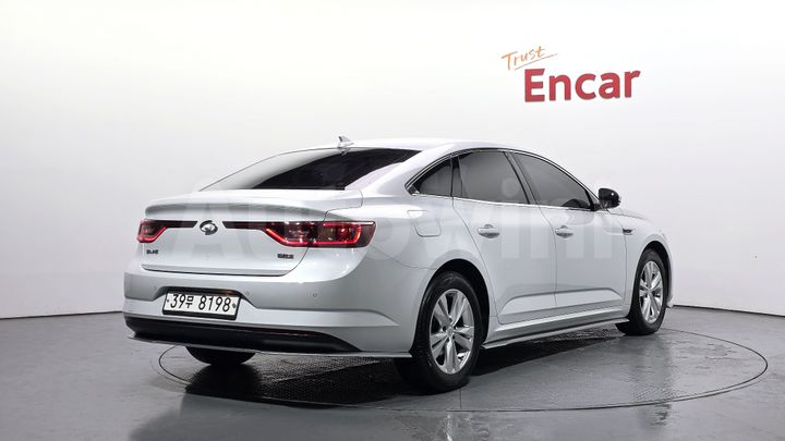 Renault SM6 2016 — 2