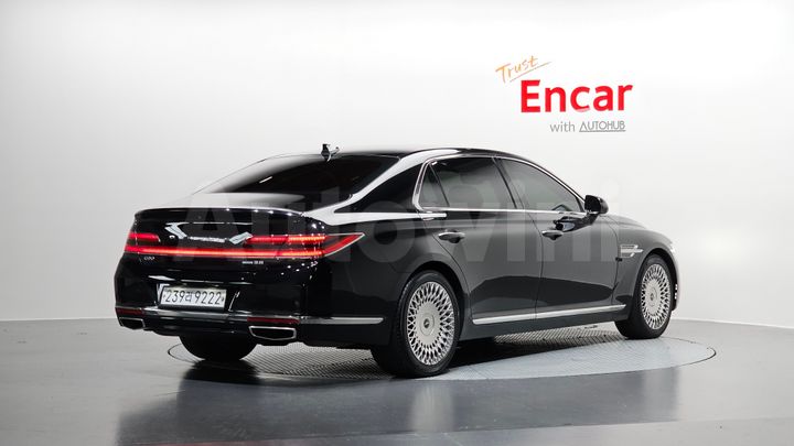 Genesis G90 2020 — 2
