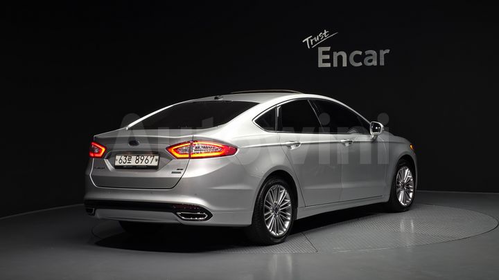 Ford Fusion 2014 — 2