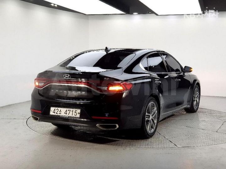 Hyundai Grandeur 2018 — 4