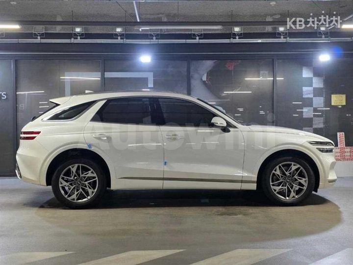 Genesis GV70 2021 — 3
