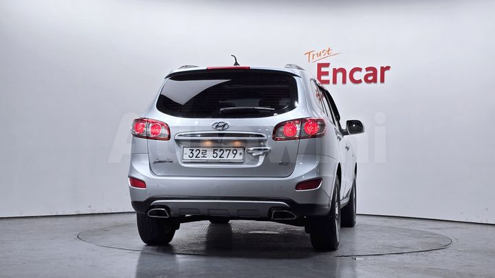 Hyundai SantaFe 2012 — 4