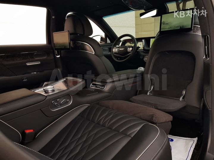Genesis G90 2024 — 2