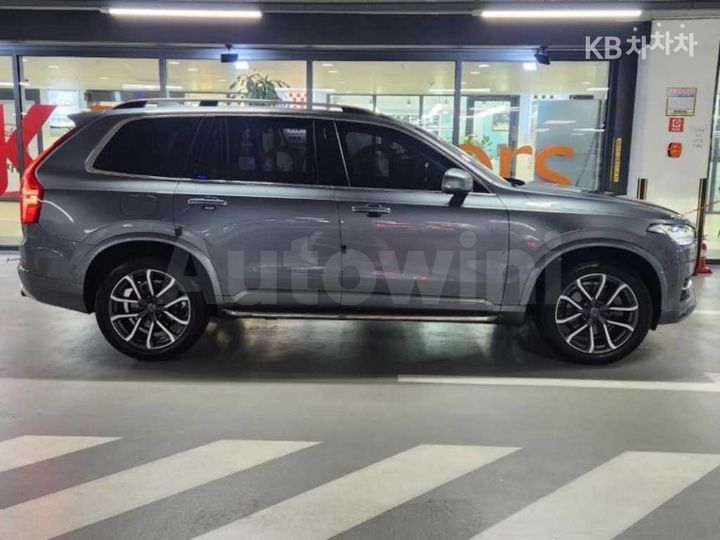 Volvo XC90 2017 — 3