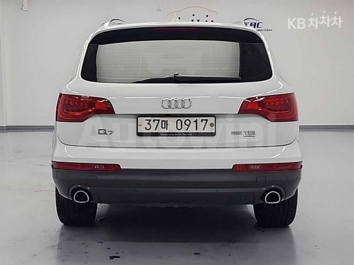 Audi Q7 2015 — 3