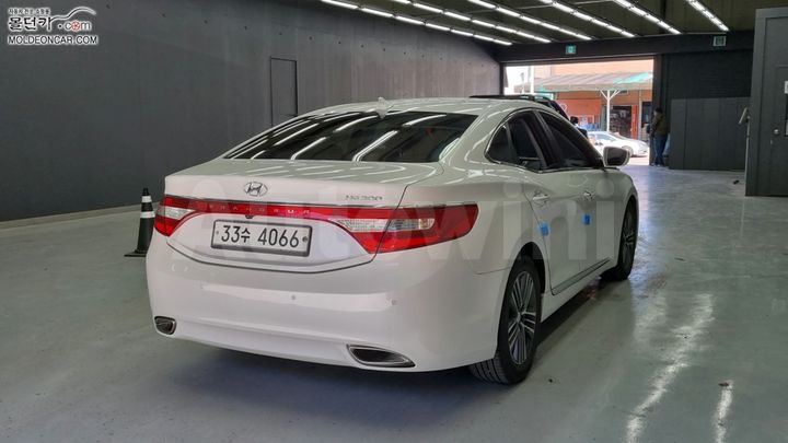 Hyundai Grandeur 2013 — 2