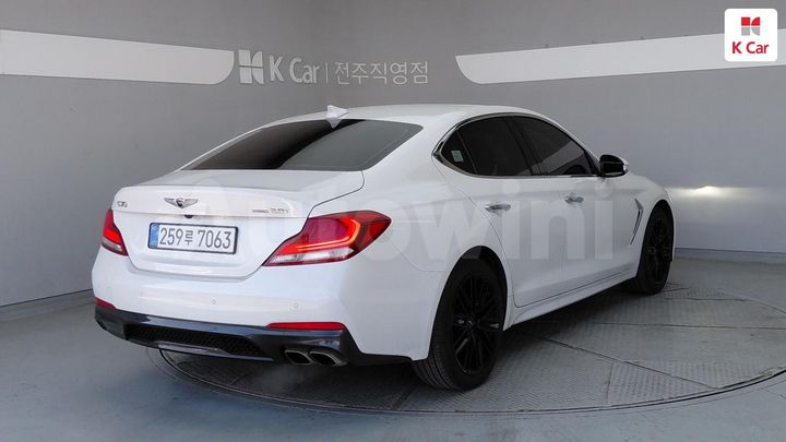 Genesis G70 2019 — 2