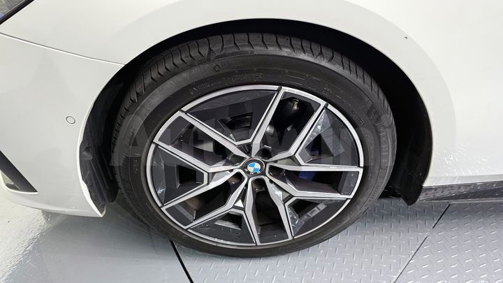 BMW 5 Series 2024 — 5