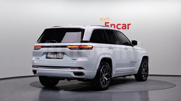 Jeep Cherokee 2023 — 2