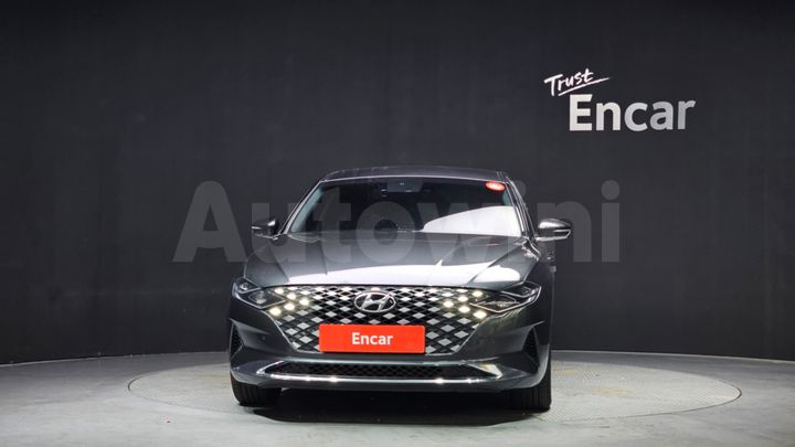 Hyundai Grandeur 2022 — 3