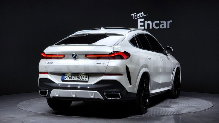BMW X6 2022 — 2