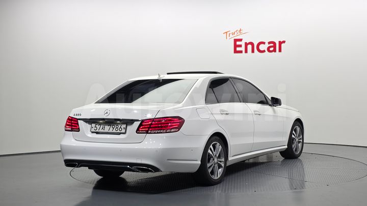 Mercedes Benz E Class 2014 — 2