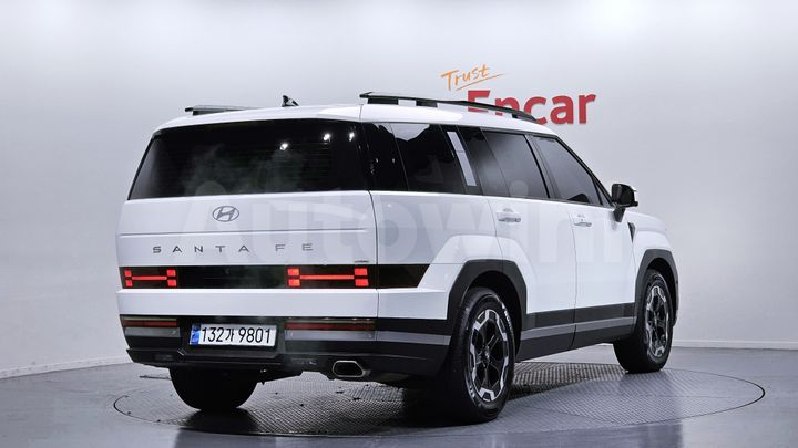 Hyundai SantaFe 2024 — 2