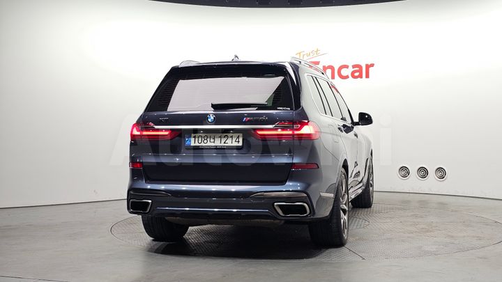 BMW X7 2021 — 4